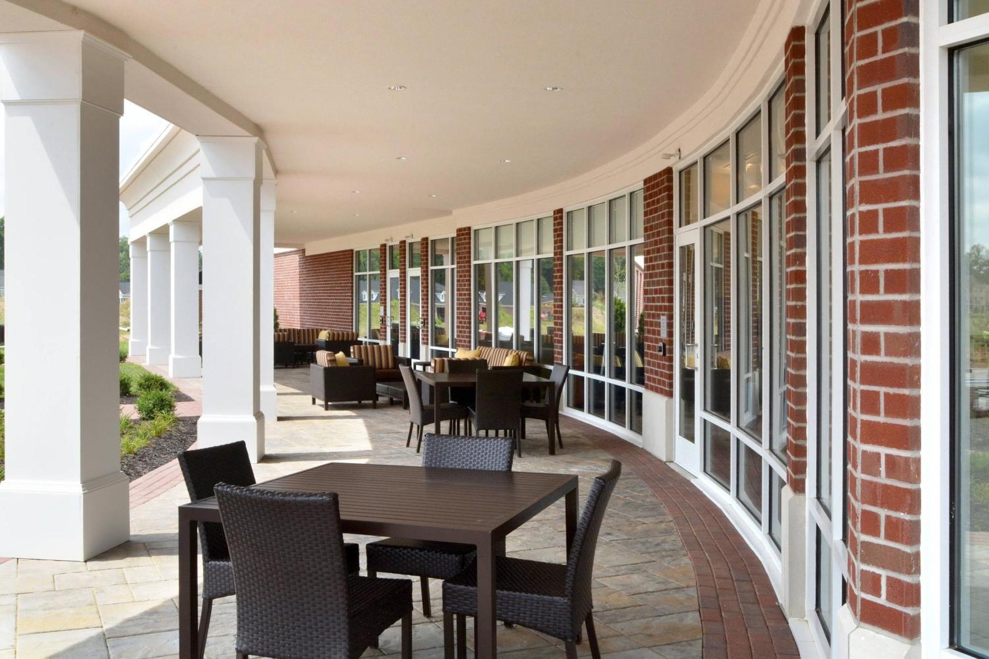 Courtyard By Marriott Youngstown Canfield Exteriér fotografie