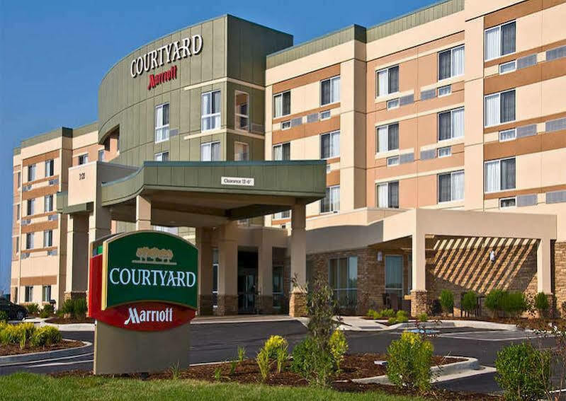 Courtyard By Marriott Youngstown Canfield Exteriér fotografie